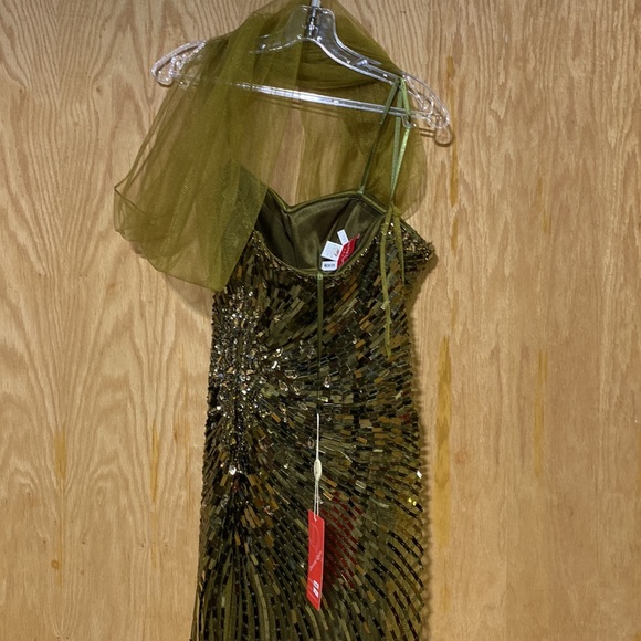 Dancing Queen Green Maxi Beauty - Picture 7 of 10